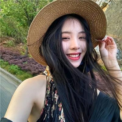 美女荒野逃亡